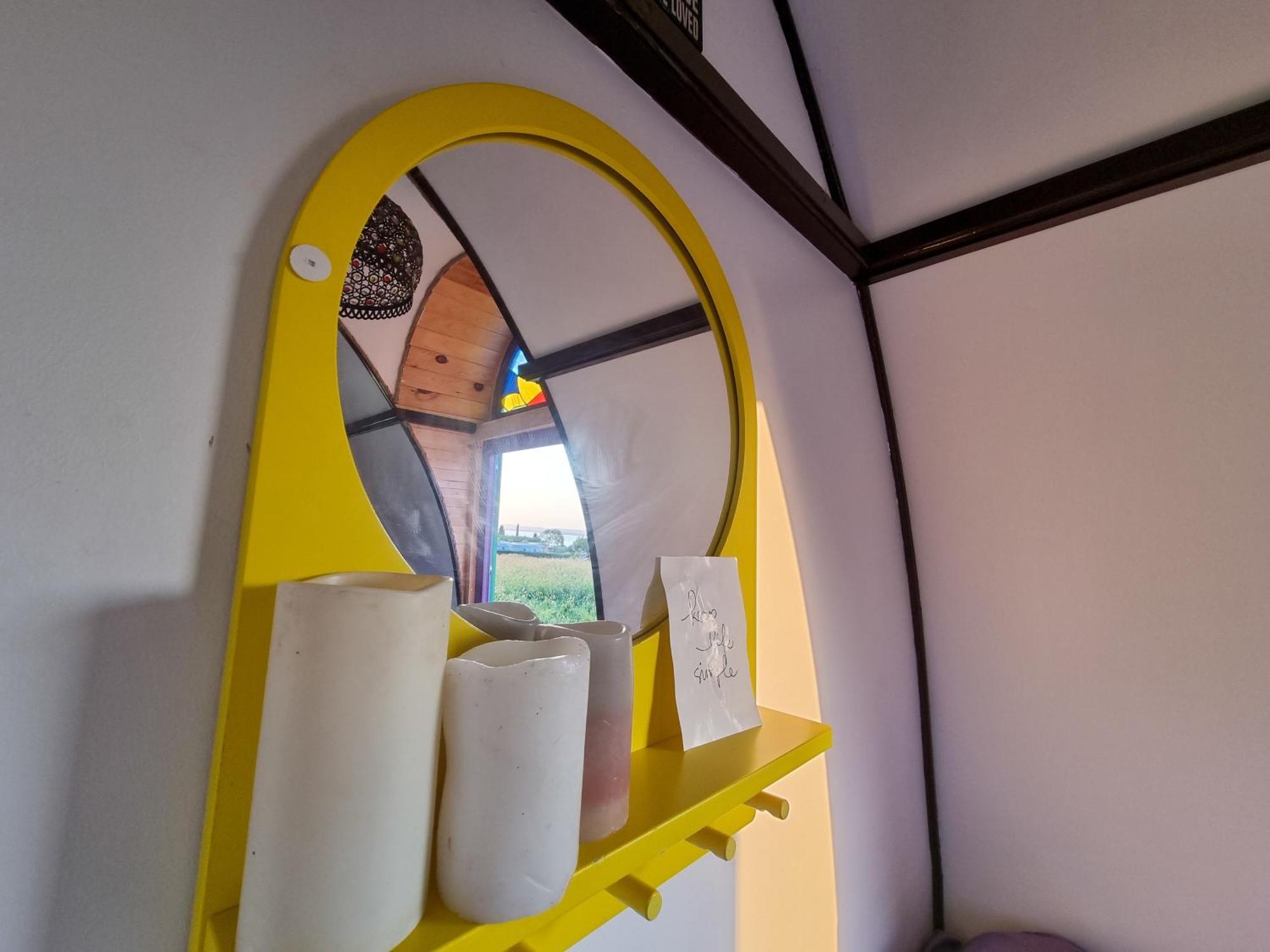 Central Tiny Houses บูคาเรสต์ ภายนอก รูปภาพ