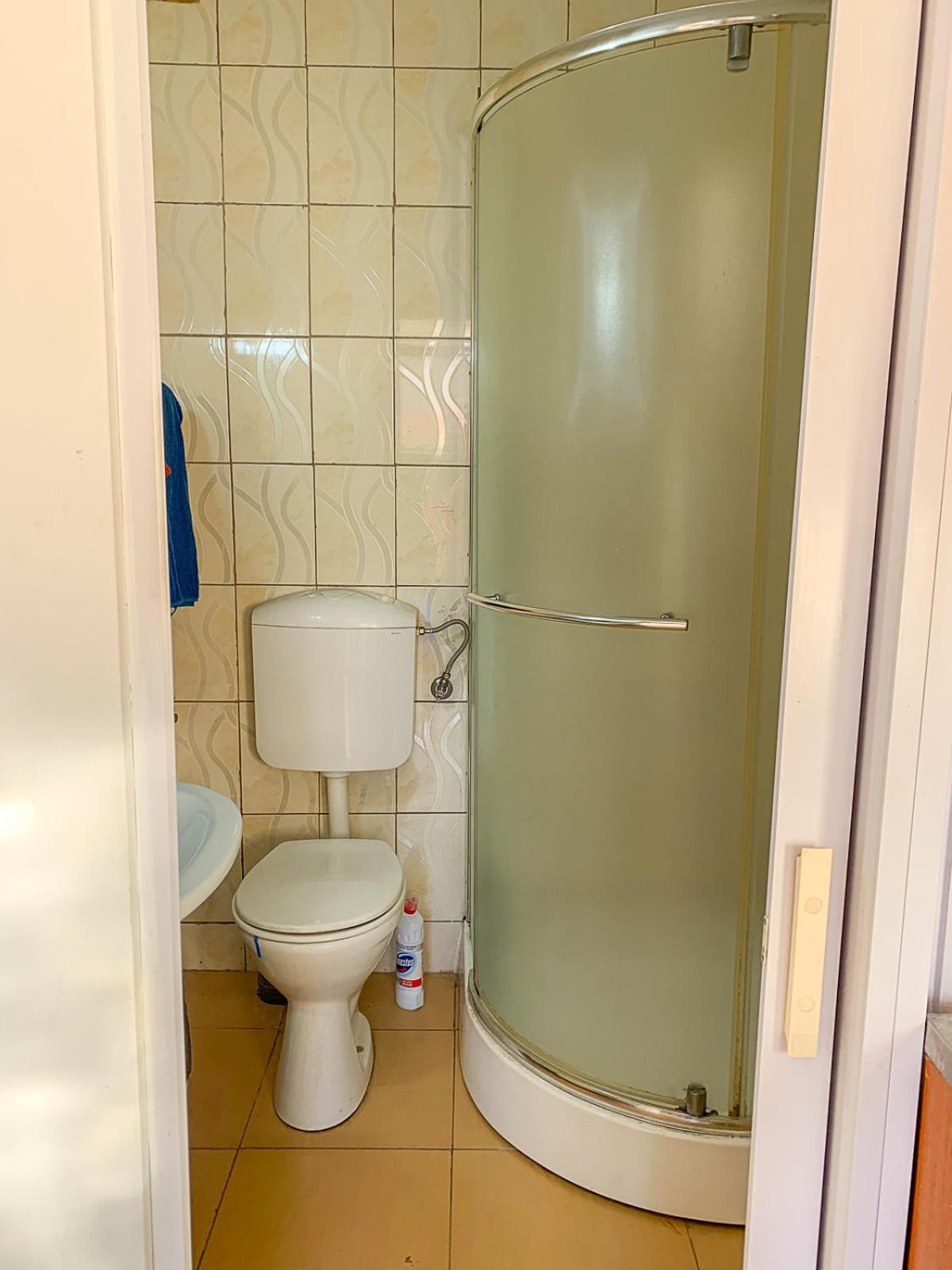 Central Tiny Houses บูคาเรสต์ ภายนอก รูปภาพ